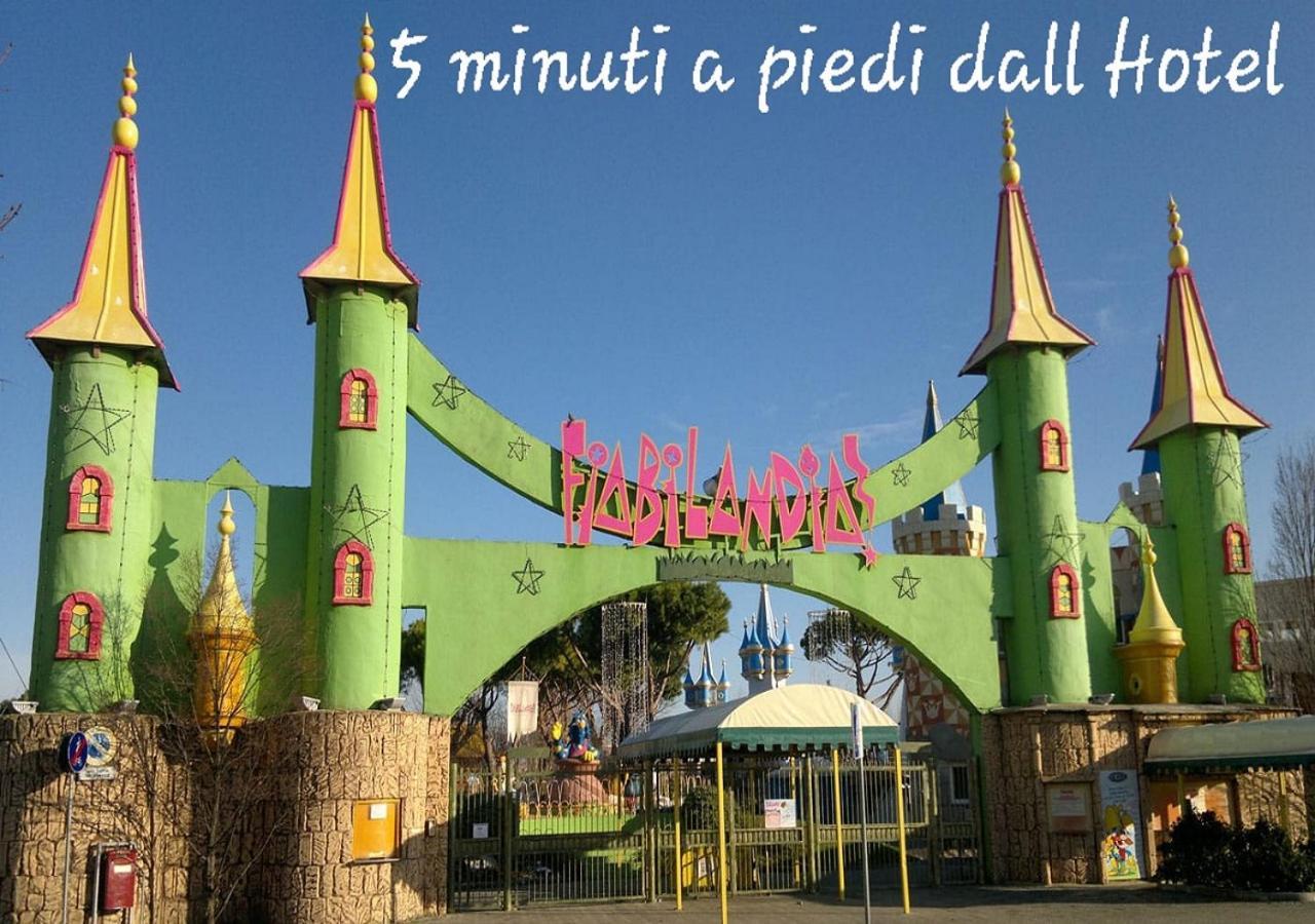Hotel Brotas Rimini Kültér fotó