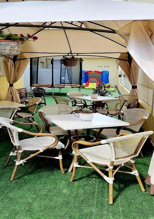 Hotel Brotas Rimini Kültér fotó