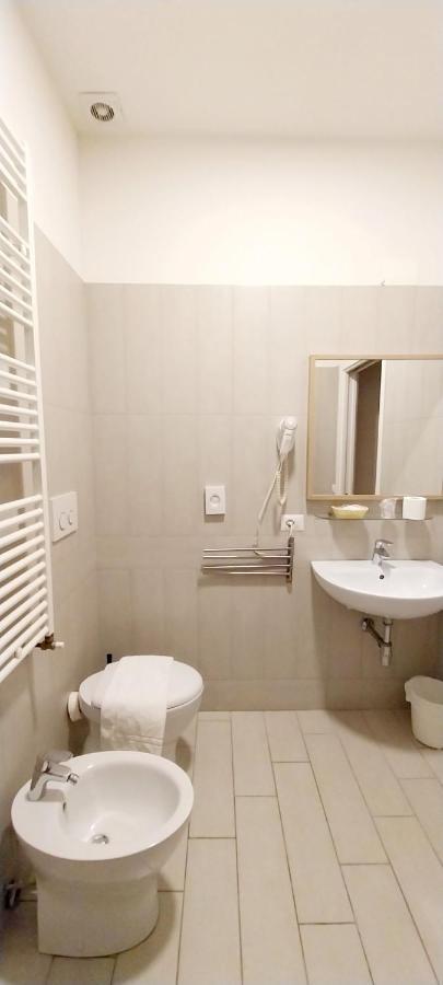 Hotel Brotas Rimini Kültér fotó