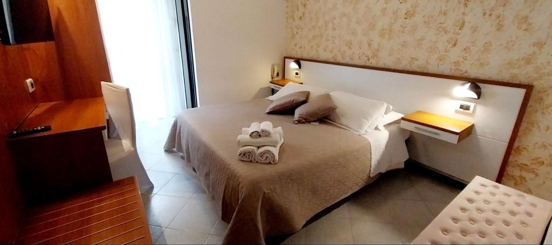 Hotel Brotas Rimini Kültér fotó
