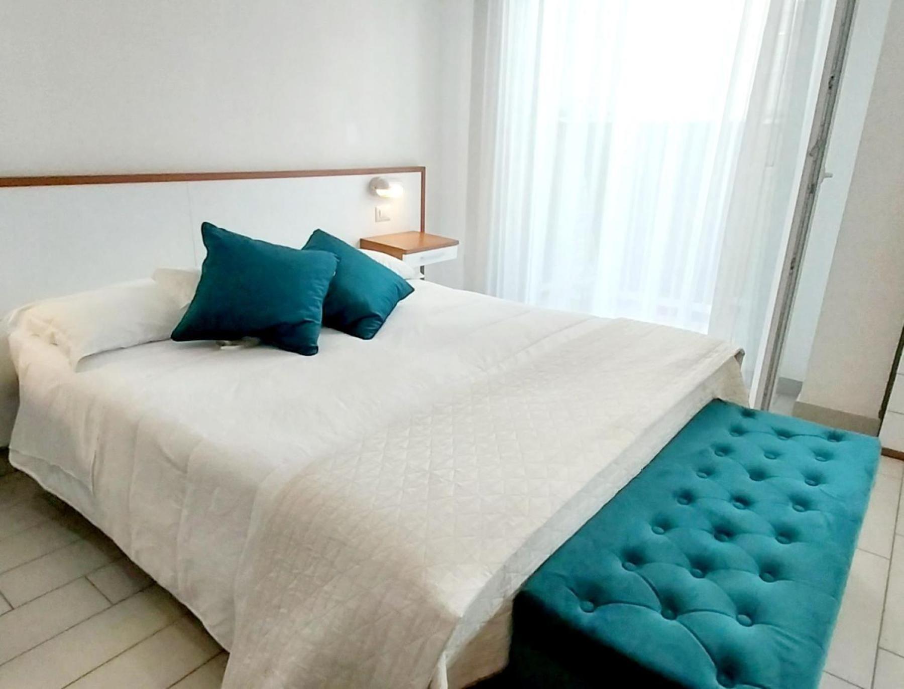 Hotel Brotas Rimini Kültér fotó