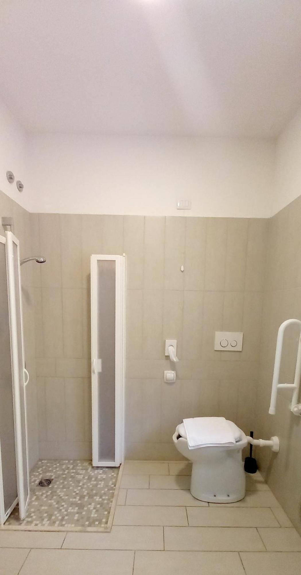 Hotel Brotas Rimini Kültér fotó