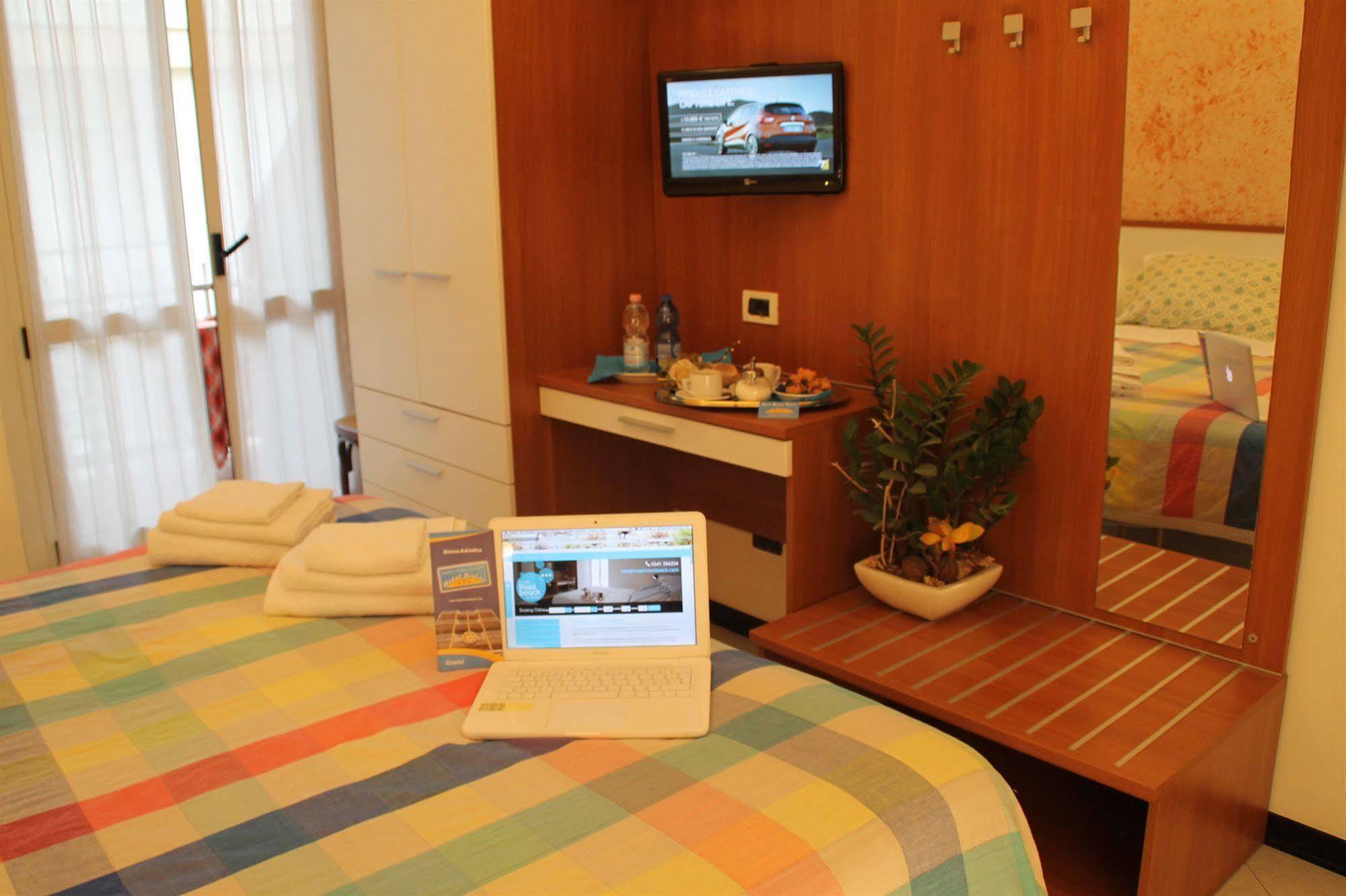 Hotel Brotas Rimini Kültér fotó