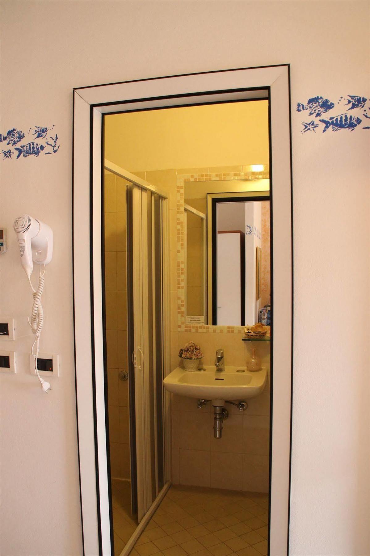 Hotel Brotas Rimini Kültér fotó